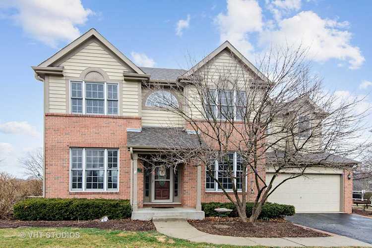 7 Point O Woods Ct Lake In The Hills, IL 60156 | MLS 10259168 Photo 1