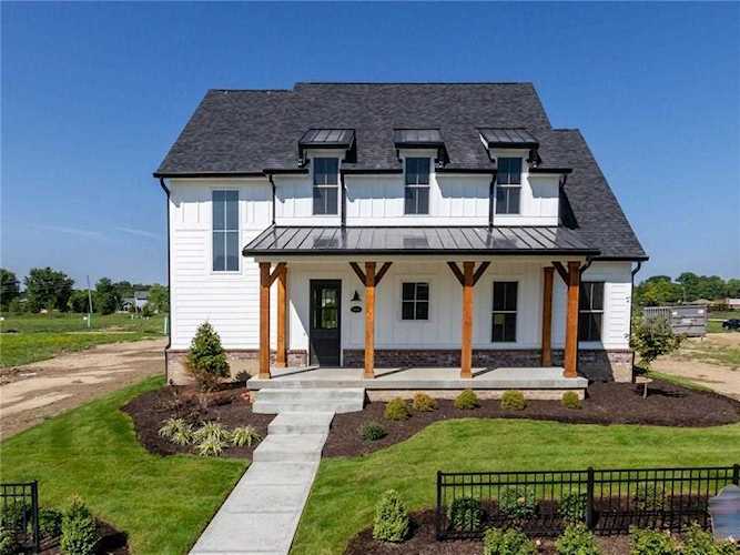 15016 Oak Hollow Lane E Carmel, IN 46033 | MLS 21616351 Photo 1