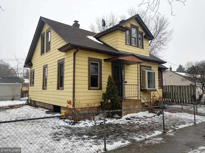 Saint Paul Hamline-Midway | MLS 5144407 | 858 Hamline Avenue N | Zip Code 55104 Photo 1