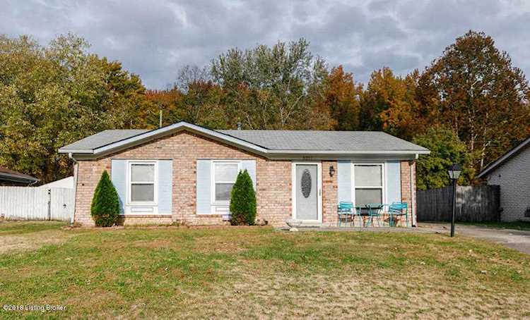 8212 Afterglow Dr Louisville, KY 40214 | MLS 1518562 Photo 1