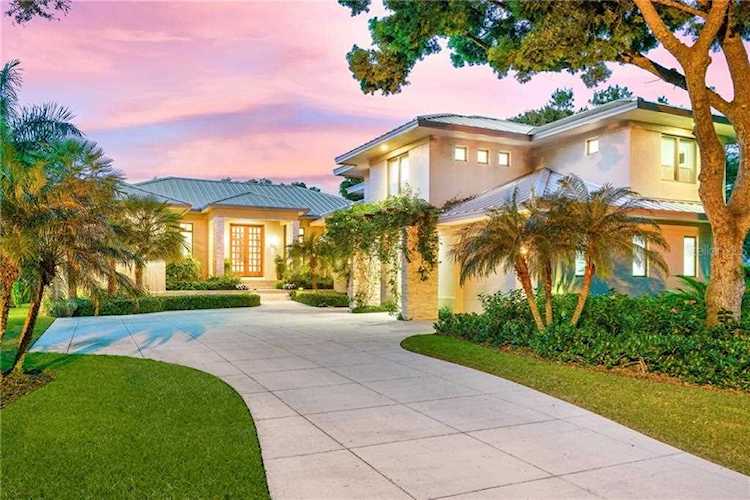 1575 Bay Point Dr Sarasota, FL 34236