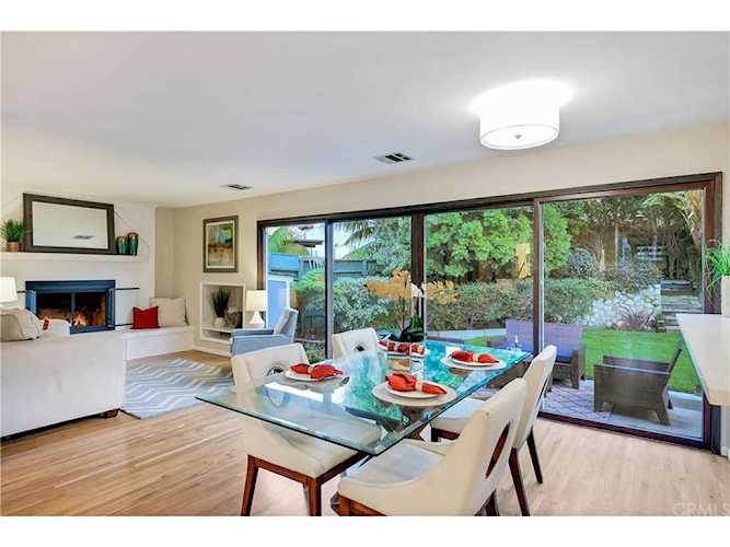 1616 Magnolia Avenue in Manhattan Beach, CA - MLS# SB19028500 Photo 1