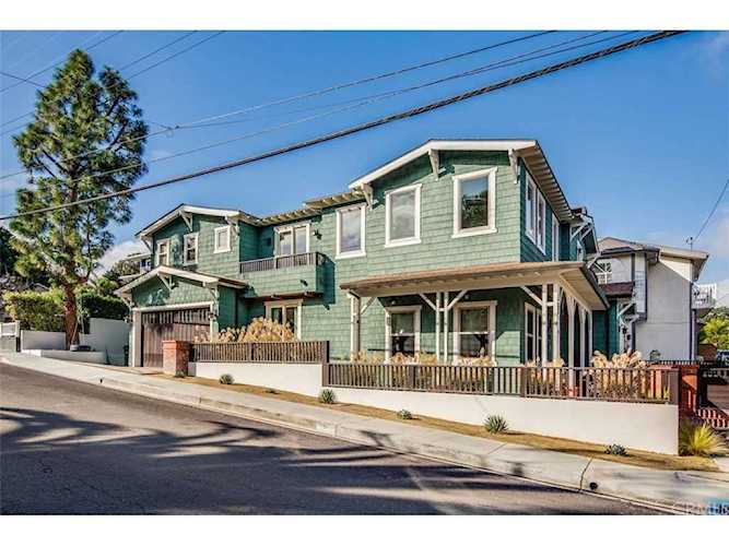 1161 2nd Street in Manhattan Beach, CA - MLS# PV19028354 Photo 1