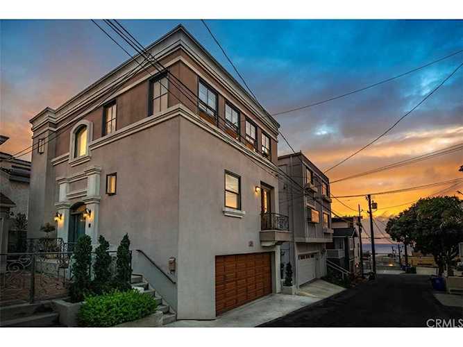 228 9th Place in Manhattan Beach, CA - MLS# SB19029097 Photo 1