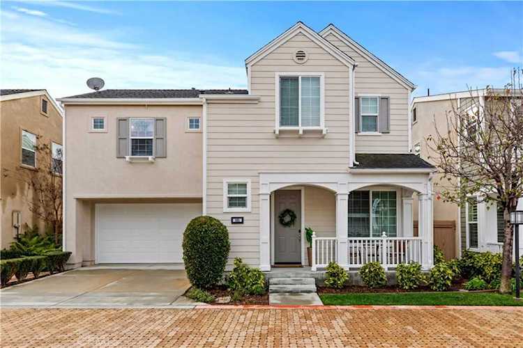 305 Canoe Pond Costa Mesa, CA 92627 | MLS LG19029311 Photo 1