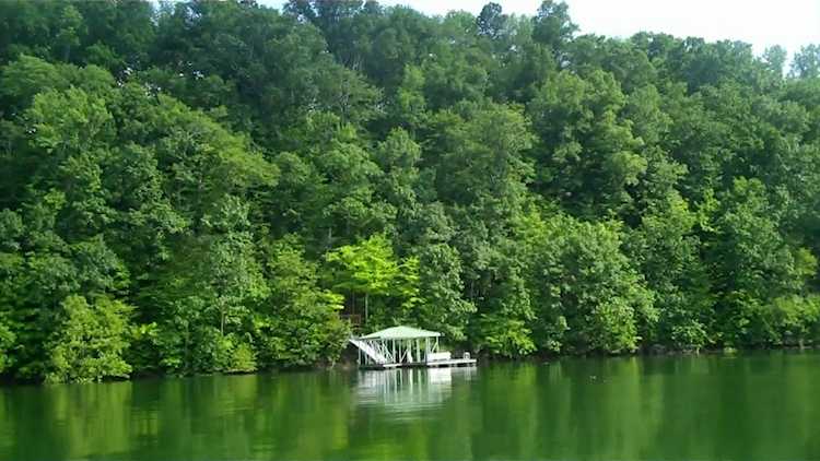 12 Sunset Bay Gretna, VA 24557