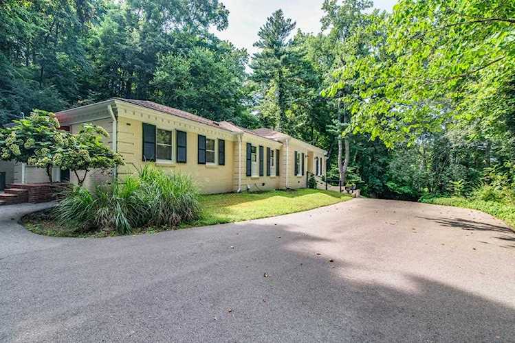 1107 Chickering Park Dr Nashville, TN 37215 | MLS 2010205 Photo 1