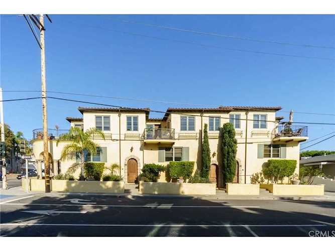 1118 N Ardmore Avenue in Manhattan Beach, CA - MLS# SB19022505 Photo 1