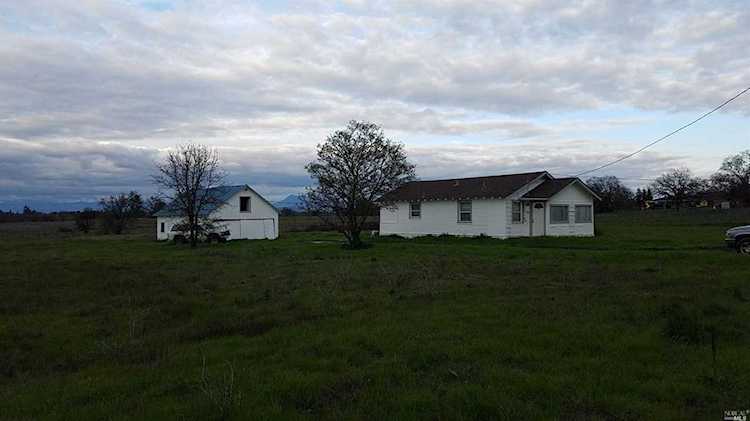5675 Hall Road Santa Rosa, CA 95401 | MLS 21902748 Photo 1