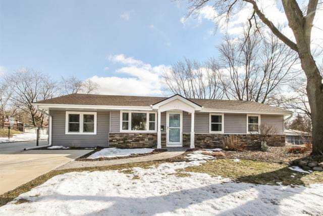 711 Brewster Ln Schaumburg, IL 60193 | MLS 10267422 Photo 1