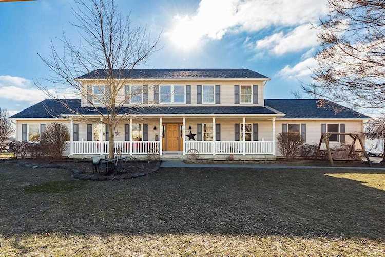 5483 Caties Way Grove City, OH 43123 | MLS 219003710 Photo 1