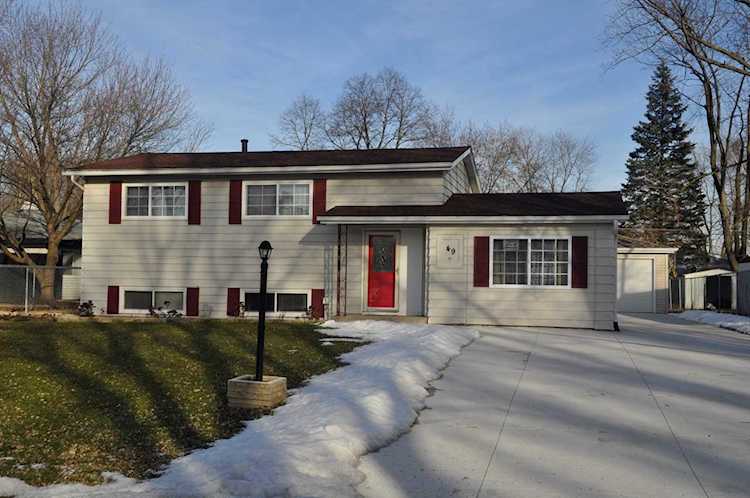 49 Pueblo Rd Montgomery, IL 60538 | MLS 10268842 Photo 1