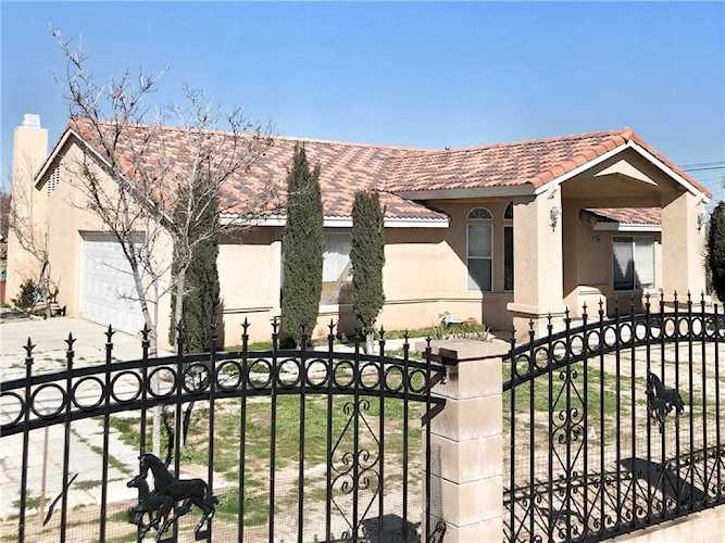 14410 Eucalyptus Street Hesperia, CA 92345 | MLS CV19031550 Photo 1