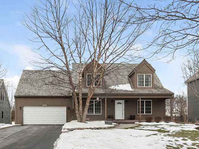 238 Long Hill Rd Gurnee, IL 60031 | MLS 10269284 Photo 1