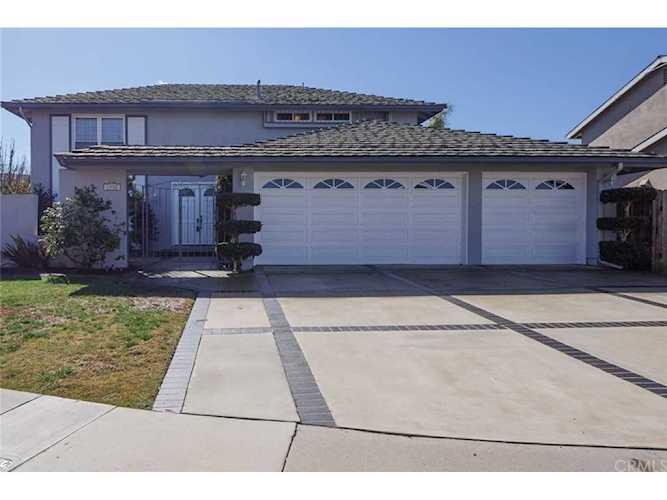 6552 Segovia Huntington Beach, CA 92647 | MLS PW19031400 Photo 1