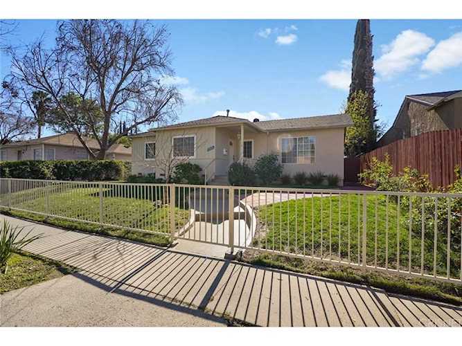 17426 Martha Street, Encino, CA 91316 | MLS #SR19031623 Photo 1