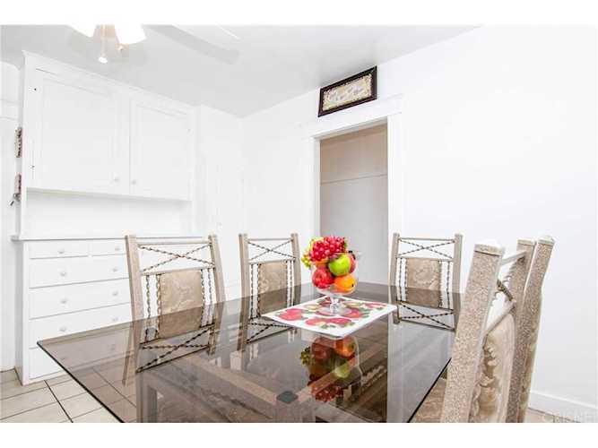6854 W Avenue H Lancaster, CA 93536 | MLS SR19031556 Photo 1