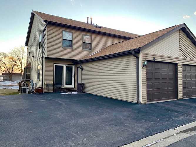 150 Eagle Point Rd #G Fox Lake, IL 60020 | MLS 10269810 Photo 1