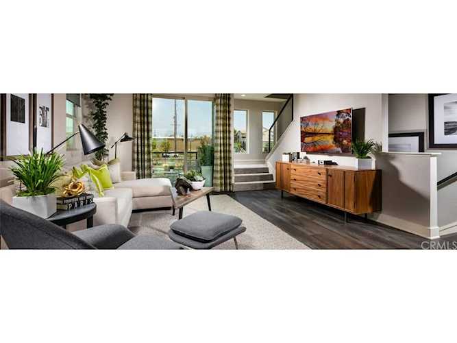 19548 Astor Place, Northridge, CA 91324 | MLS #OC19031980 Photo 1