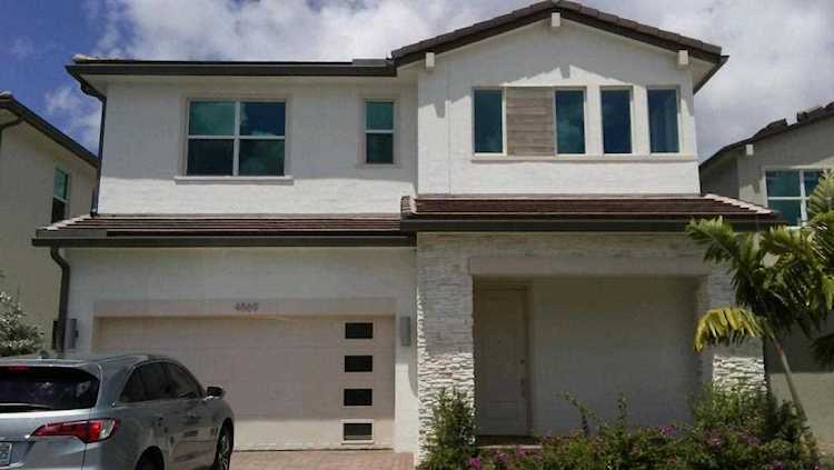 4869 Marston Lane Lake Worth, FL 33467 | MLS RX-10489104 Photo 1