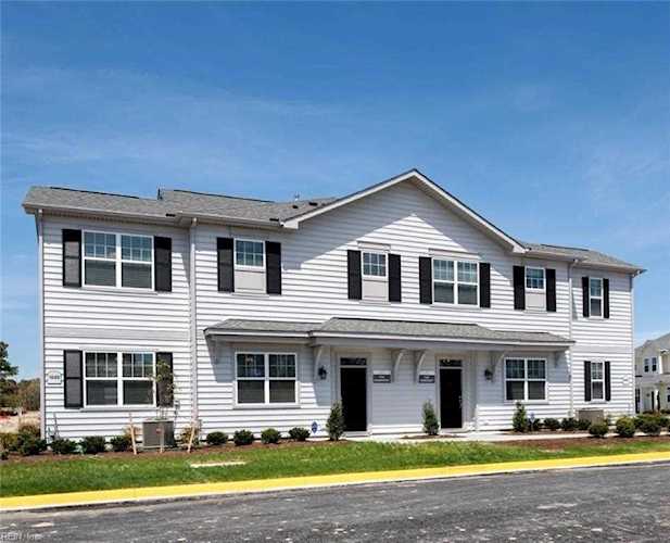 home for sale in Spence Crossing Virginia Beach VA 23456 - MLS 10240207 Photo 1