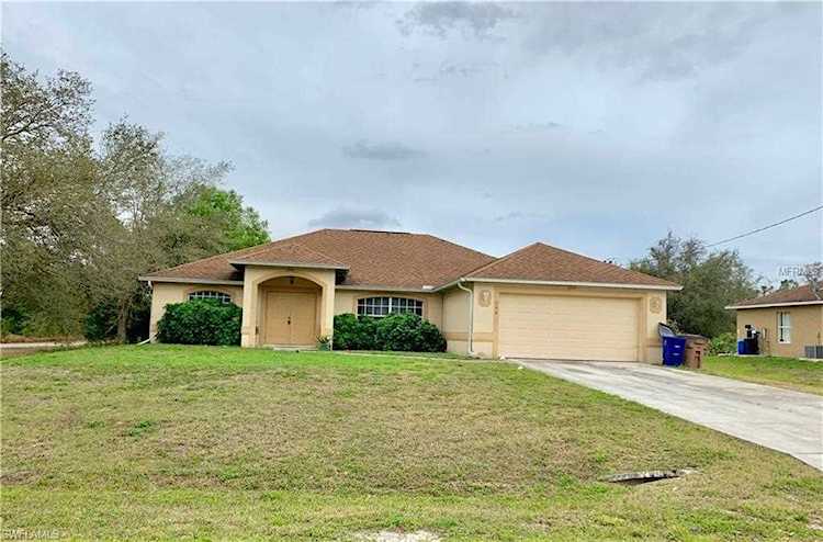 155 Duke Ave S Lehigh Acres, FL 33974 | MLS 219013038 Photo 1