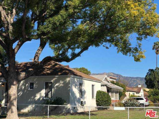 402 N Naomi Street Burbank, CA 91505 | MLS 19433540 Photo 1