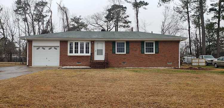 19 Berkshire Drive Jacksonville, NC 28546 | MLS 100150065 Photo 1