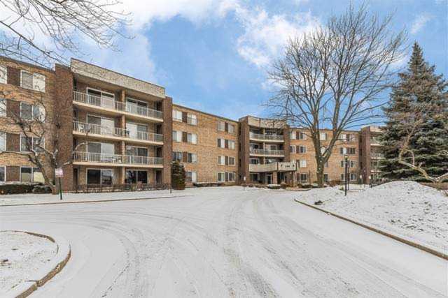 900 E Wilmette Rd #118 Palatine, IL 60074 | MLS 10270644 Photo 1