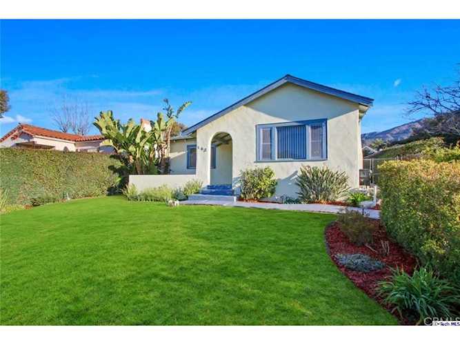143 W Terrace Street Altadena, CA 91001 | MLS 319000556 Photo 1