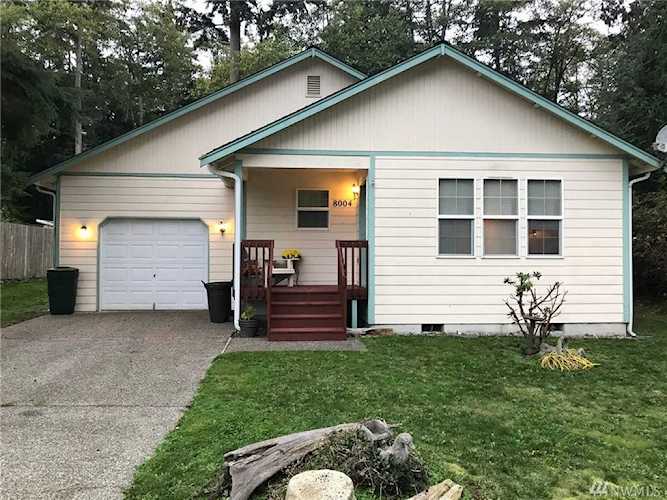 8004 Maple Point Dr Clinton, WA 98236 | MLS ® 1400359 Photo 1