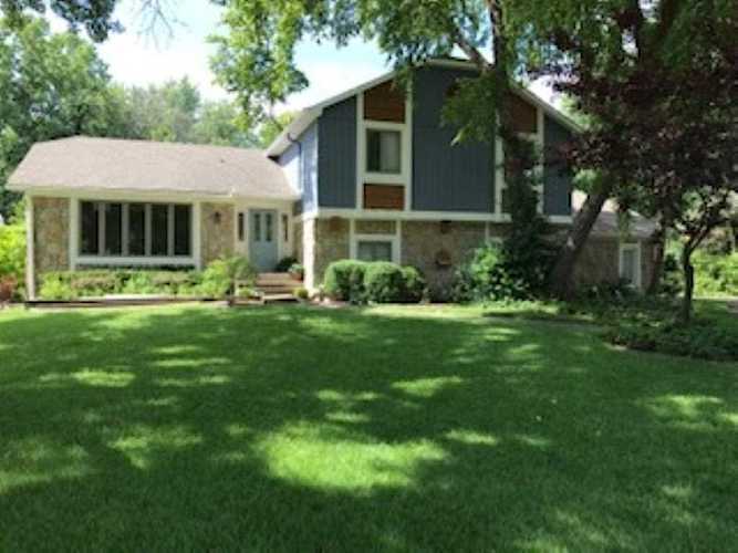 52 Beechwood Court Carmel, IN 46033 | MLS 21618041 Photo 1