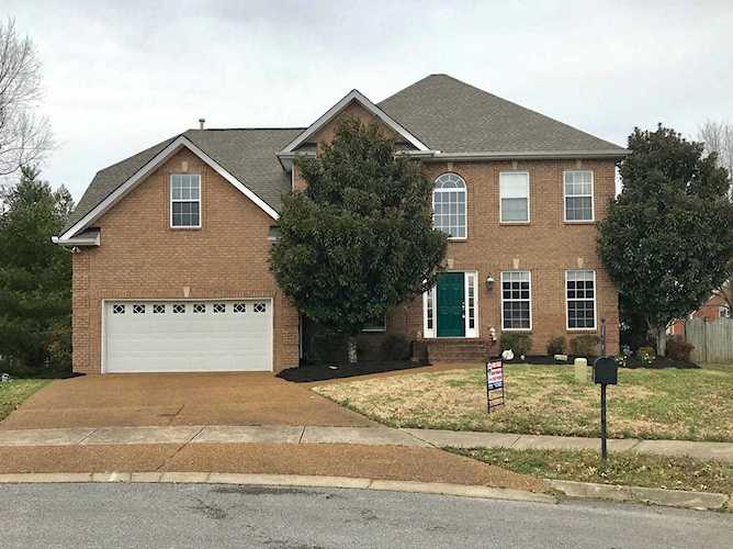 124 Fieldcrest Circle Hendersonville, TN 37075 | MLS 2010360 Photo 1