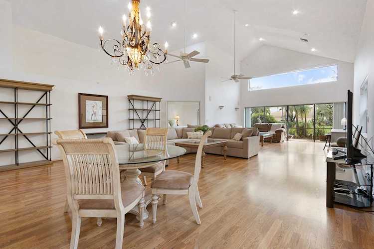 17448 Via Capri Boca Raton, FL 33496 - MLS# RX-10505388 | BocaRatonRealEstate.com Photo 1