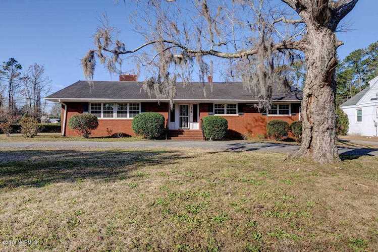 716 Colonial Drive Wilmington, NC 28403 | MLS 100150039 Photo 1