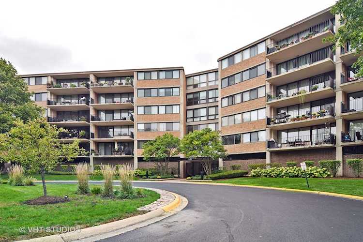 101 Bar Harbour Rd #3K Schaumburg, IL 60193 | MLS 10171483 Photo 1