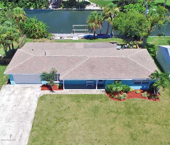 425 Blakey Boulevard Cocoa Beach, FL 32931 | MLS 826744 Photo 1
