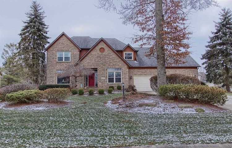 8823 Chateau Drive Pickerington, OH 43147 | MLS 219001911 Photo 1