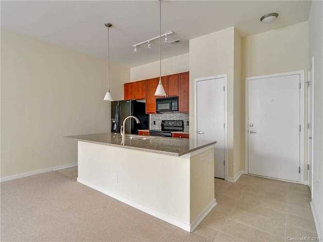 2125 Southend Dr Charlotte, NC 28203 | MLS 3463452 Photo 1