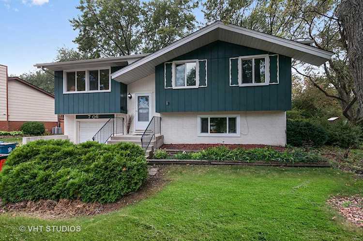 706 Cambridge Dr Schaumburg, IL 60193 | MLS 10169842 Photo 1