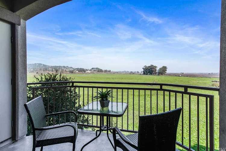 200 North Avenue San Rafael, CA 94903 | MLS 21900554 Photo 1