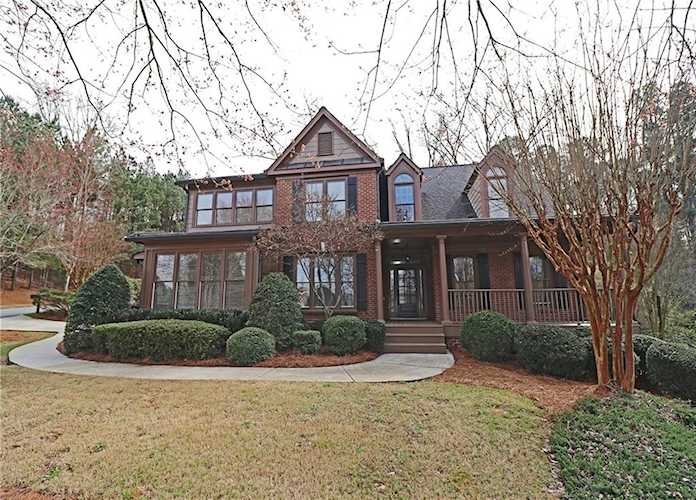 5705 Chaucer Circle Suwanee, GA 30024