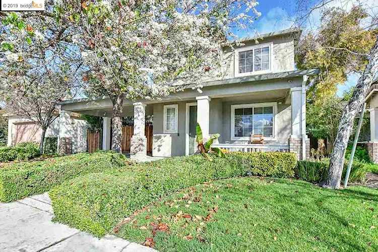 160 W 6Th Street Pittsburg, CA 94565 | MLS 40852738 Photo 1