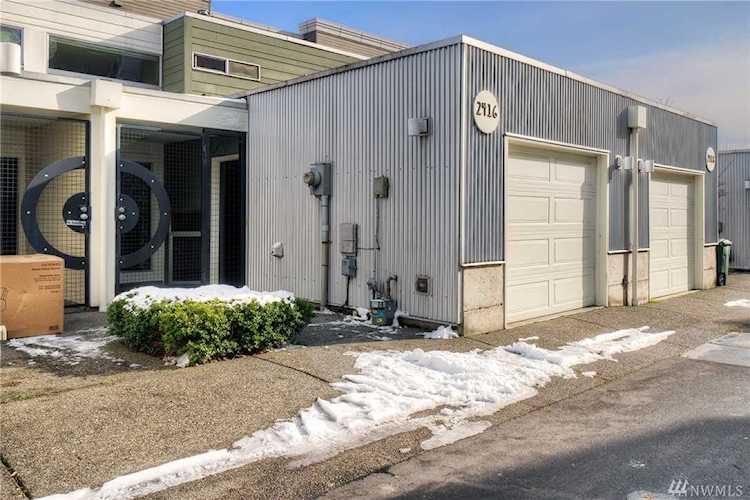 2416 Yakima Ct Tacoma, WA 98405 | MLS ® 1409923 Photo 1