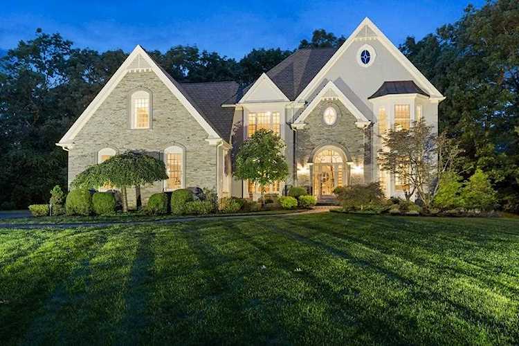 Old North Mill Hopkinton, 3 Chadwick Way, MA, home for sale Photo 1