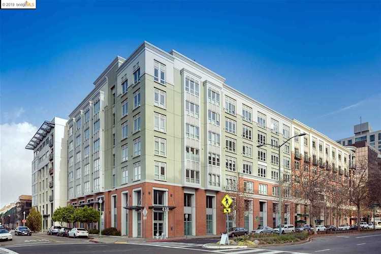 438 W Grand Ave Oakland, CA 94612 | MLS 40852412 Photo 1
