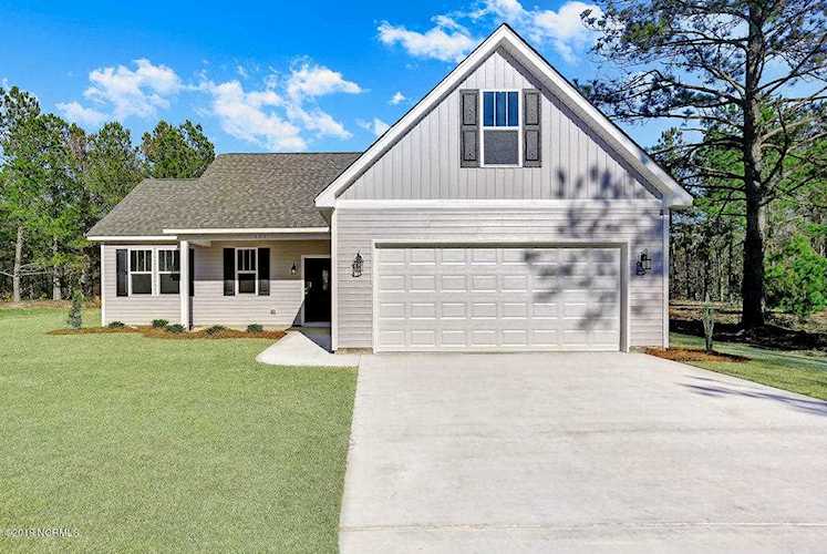 Home For Sale At 2 Union Bethel, Hampstead NC in Not In Subdivision Photo 1