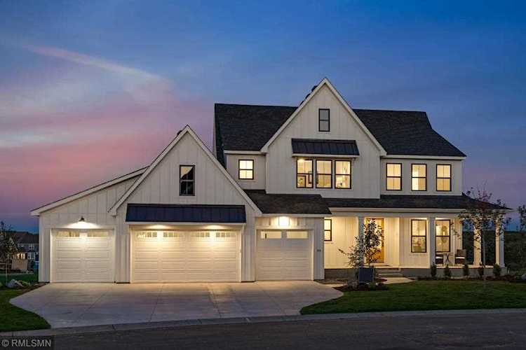 2252 Lakeshore Point Drive NE Saint Michael, MN 55376