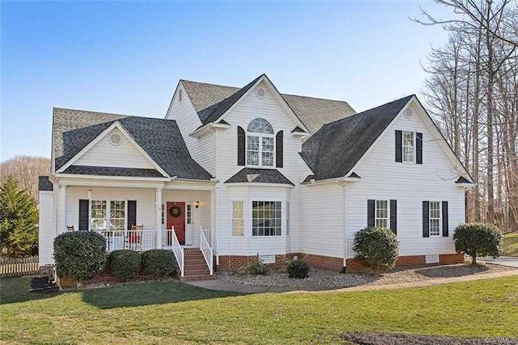 8019 Longfellow Place Midlothian, VA 23112 | MLS 1901056 Photo 1