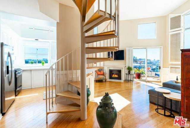 255 Main Street #301, Venice, CA 90291 | MLS #19443692 Photo 1